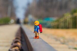 ゴールデンウィークの国内旅行で早めに予約する特典をチェックする方法は？